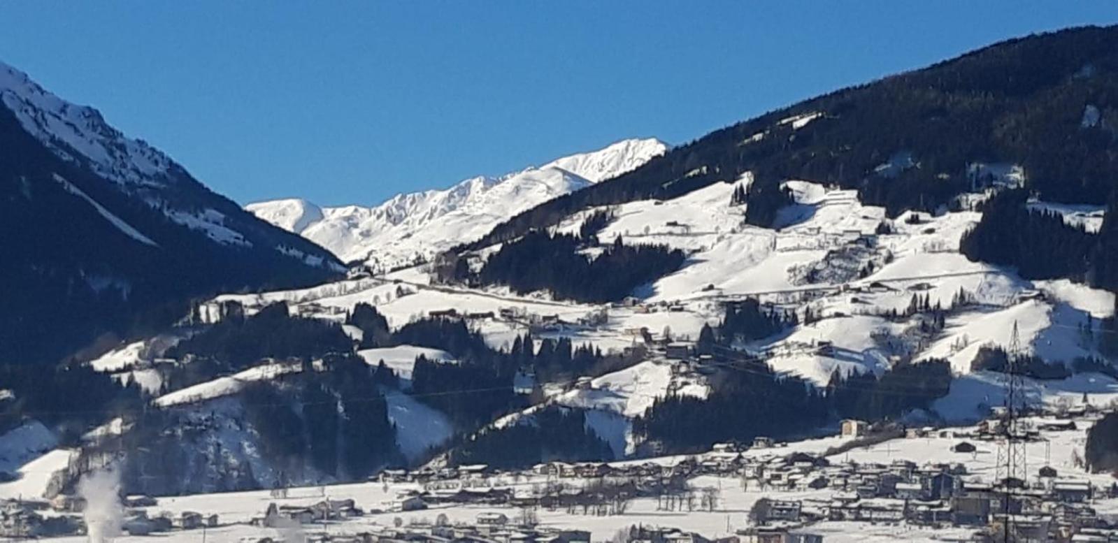 Ferienwohnung Rose Hart im Zillertal Eksteriør billede